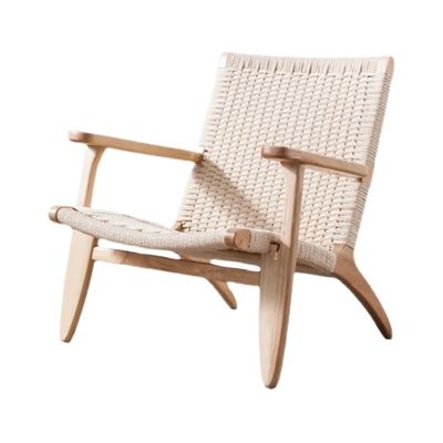 Moderne woonkamermeubilair van massief hout Eetstoel met geweven koordstoel en houten arm in natuurlijke/noot/zwart