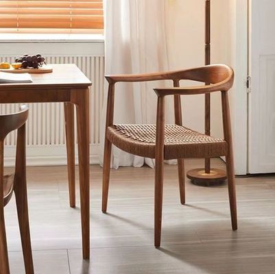 Verbeter uw eetbeleving met Nordic Design Stijl Solid Wood Woven Cord Eetstoelen Met Arms