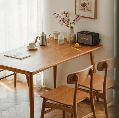 Robuuste stijl modern eenvoudig ontwerp Amerikaanse walnootkleur massief hout eettafel set stoel