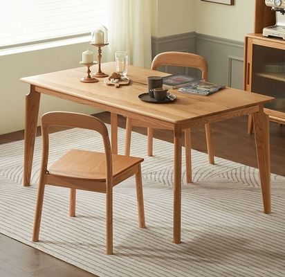 Houten eettafel en eetstoel in Nordic-stijl voor modern huishoudelijk meubilair