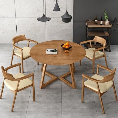 Nitrolacquer Finish Nordic Style Massief houten eettafel met geen opgevouwen ontwerp en eettafel