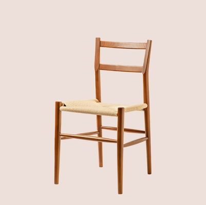 Stevige houten eetstoel met geweven koordkussing De perfecte aanvulling op uw studietafel en vrijetijdscafé