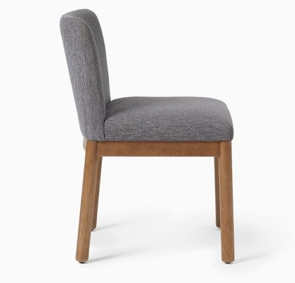 Moderne huishoudelijke meubels Cafe Stof Polstered Robuuste Houten Eetstoel Met Robuuste Constructie