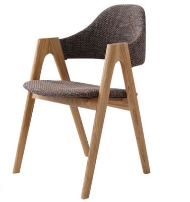 Postverpakking Nordic Style Stofkunstenaar Home Leisure Solid Wood Eetstoel met rubberen houten frame