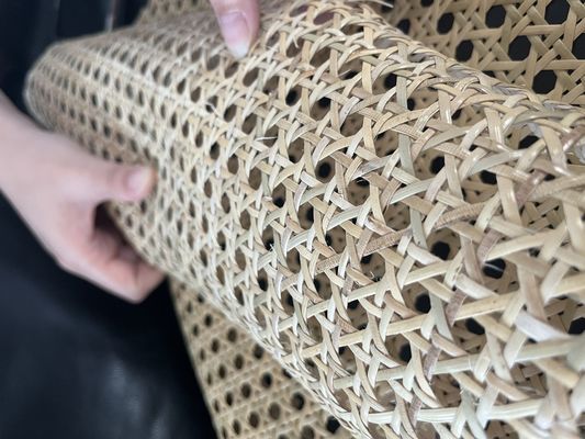 Robuust en veelzijdig massief hout PU leerstof natuurlijk kunststof rotan monster met nitrolacquer afwerking