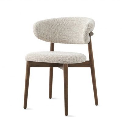 Eetkamermeubilair op maat Kleur Traditioneel ontwerp Walnoothout stoel met wit linnen stof en gebogen rugleuning