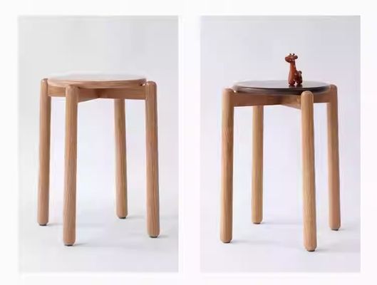 Stapelbare houten kruk Massiv houten eetstoel Simpel ontworpen met eiken houten dekking materiaal