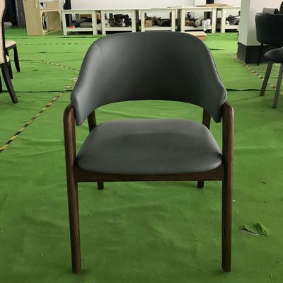 Moderne stoel op maat voor restaurant Hotel Massivhouten meubels Eetstoel van Workshop