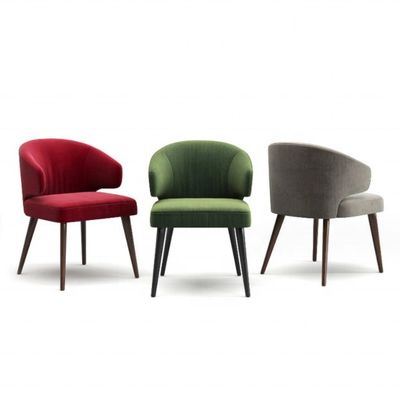 OEM Ja Eetkamer Houten benen Fluwelen fauteuil Eenpersoons vleugel rugleuning Eetstoelen voor luxe restaurantmeubilair