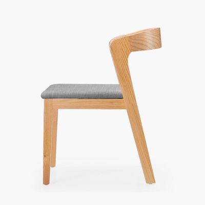 Moderne Nordic Design Solid Wood PU Leer Eetkamer Stoel met Nitrolacquer Afwerking en Postverpakking