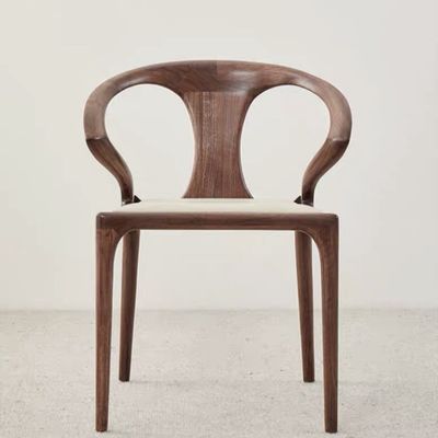 2023 Houten restaurantstoel Zwart/Natuurlijk/Walnoot/Op maat gemaakte houten eetstoelen voor het dineren in hotels