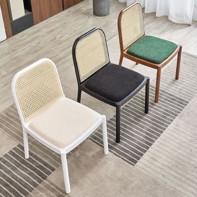 Moderne Natural Rattan Solid Wood Eetstoel Voor Restaurant Eetstoel Eetkamermeubilair Specifieke Eetstoel