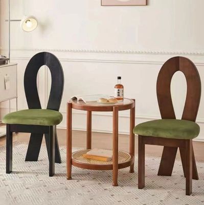 Postverpakking N woonkamermeubelen Modern ontwerp zachte stoel Hout lamswol eetkamer stoel voor hotel en thuis