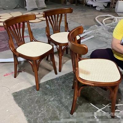 Moderne design houten stoelen met rugleuning en bekleding PU leer in Nordic stijl