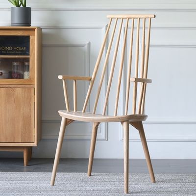 Aanpassing Moderne houten armsteun Stof Eetstoel voor Top kwantiteit in restaurants en hotels