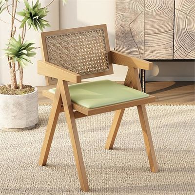 Nordieke stijl geen opvouwbare eetstoel met massief houten frame en gepoleerde Rattan Sea