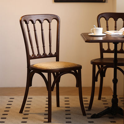 OEM-service geaccepteerd Moderne rattan stoel van massief hout voor restaurant in Nordic stijl