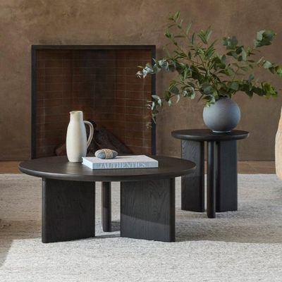 Home Meubelen Moderne driehoekige basis Koffietafel in nootkleur Houten raam voor eetkamermeubelen
