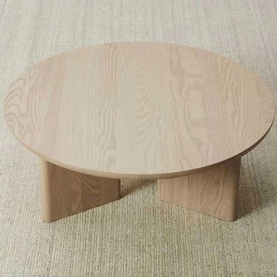 Home Meubelen Moderne driehoekige basis Koffietafel in nootkleur Houten raam voor eetkamermeubelen