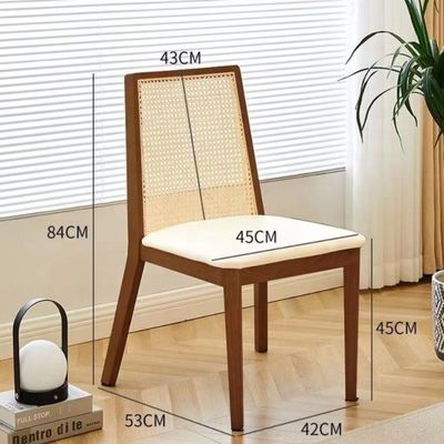 NC/PU Verf Afwerking Hout Polstered Eetstoel voor Modern Nordic Design en Solid Wood Style