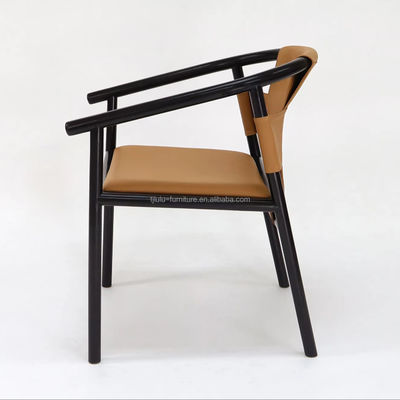 Specific Eetstoel Solid Wood Frame Leisure Lounge Accent Armstoelen met bruin zadelleer