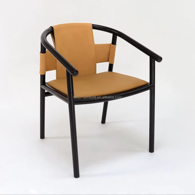 Specific Eetstoel Solid Wood Frame Leisure Lounge Accent Armstoelen met bruin zadelleer