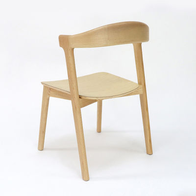 Verbeter uw restaurant of hotel met een eetstoel van massief hout in as/rubber hout frame materiaal