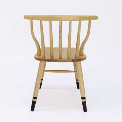 Natuurlijke Walnoot Vintage Houten Klassieke Op maat gemaakte Massieve Houten Eetstoel voor Restaurant W41.5*D48*H76CM