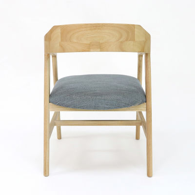 Op maat gemaakte moderne houten eetstoel voor restaurant Hotel Stoffenbekleding Walnoot/Natuurlijk/Zwart
