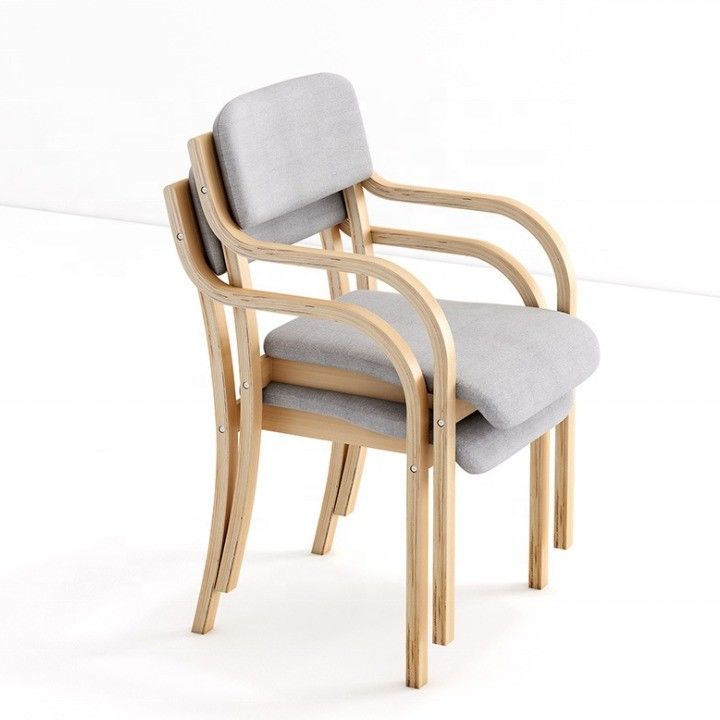 Verbeter je eetkamer met deze stoel van massief hout. Een perfecte combinatie van stijl en functionaliteit.
