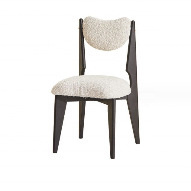 Slaapkamer in de stijl van Morden Houten eetstoel met aangepaste kleur en zwarte benen in wit fluweel