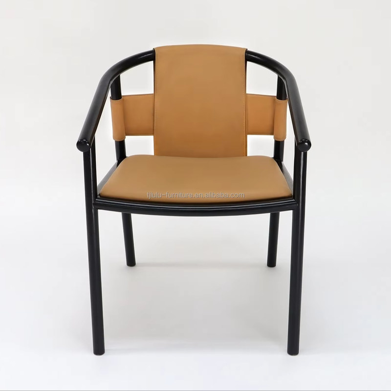 Specific Eetstoel Solid Wood Frame Leisure Lounge Accent Armstoelen met bruin zadelleer